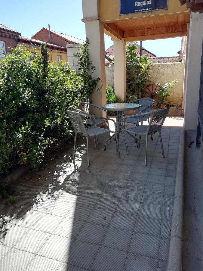 Villa Boleta, tu casa con jardín en León San Andrés del Rabanedo Exterior foto