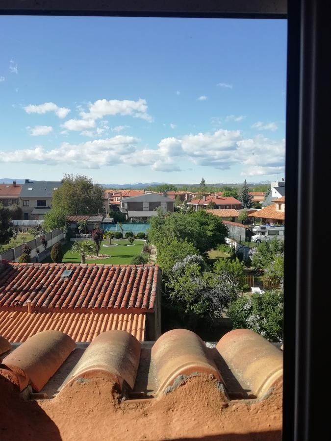 Villa Boleta, tu casa con jardín en León San Andrés del Rabanedo Exterior foto