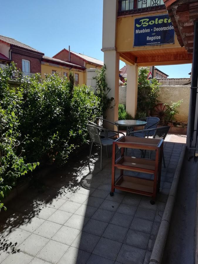 Villa Boleta, tu casa con jardín en León San Andrés del Rabanedo Exterior foto
