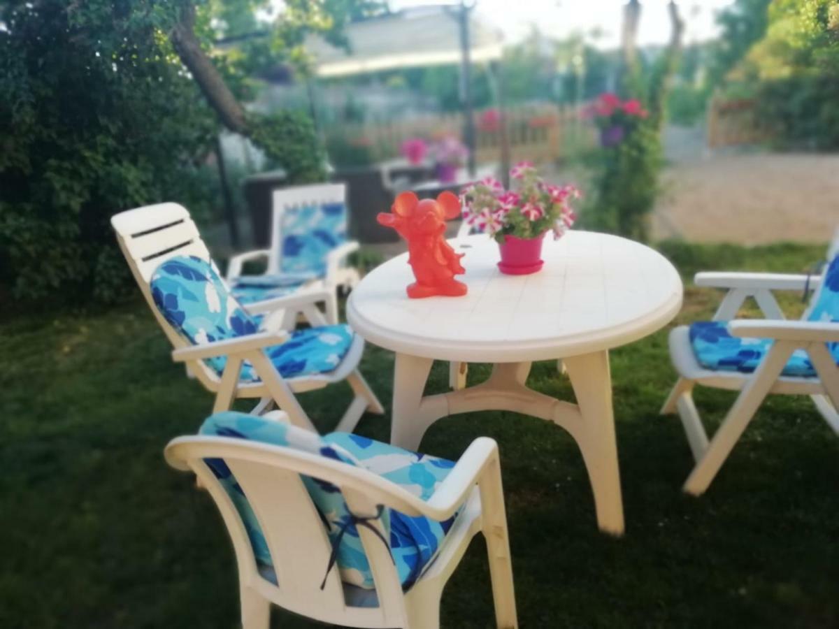 Villa Boleta, tu casa con jardín en León San Andrés del Rabanedo Exterior foto