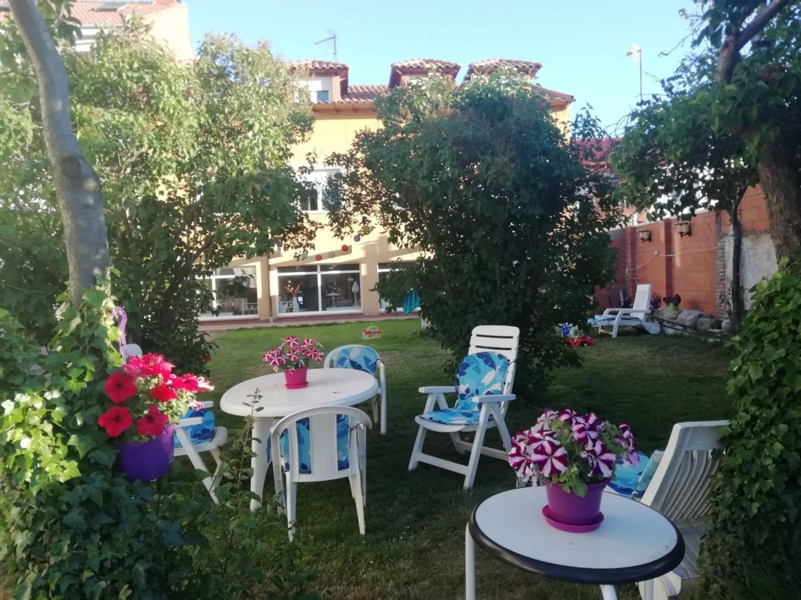 Villa Boleta, tu casa con jardín en León San Andrés del Rabanedo Exterior foto