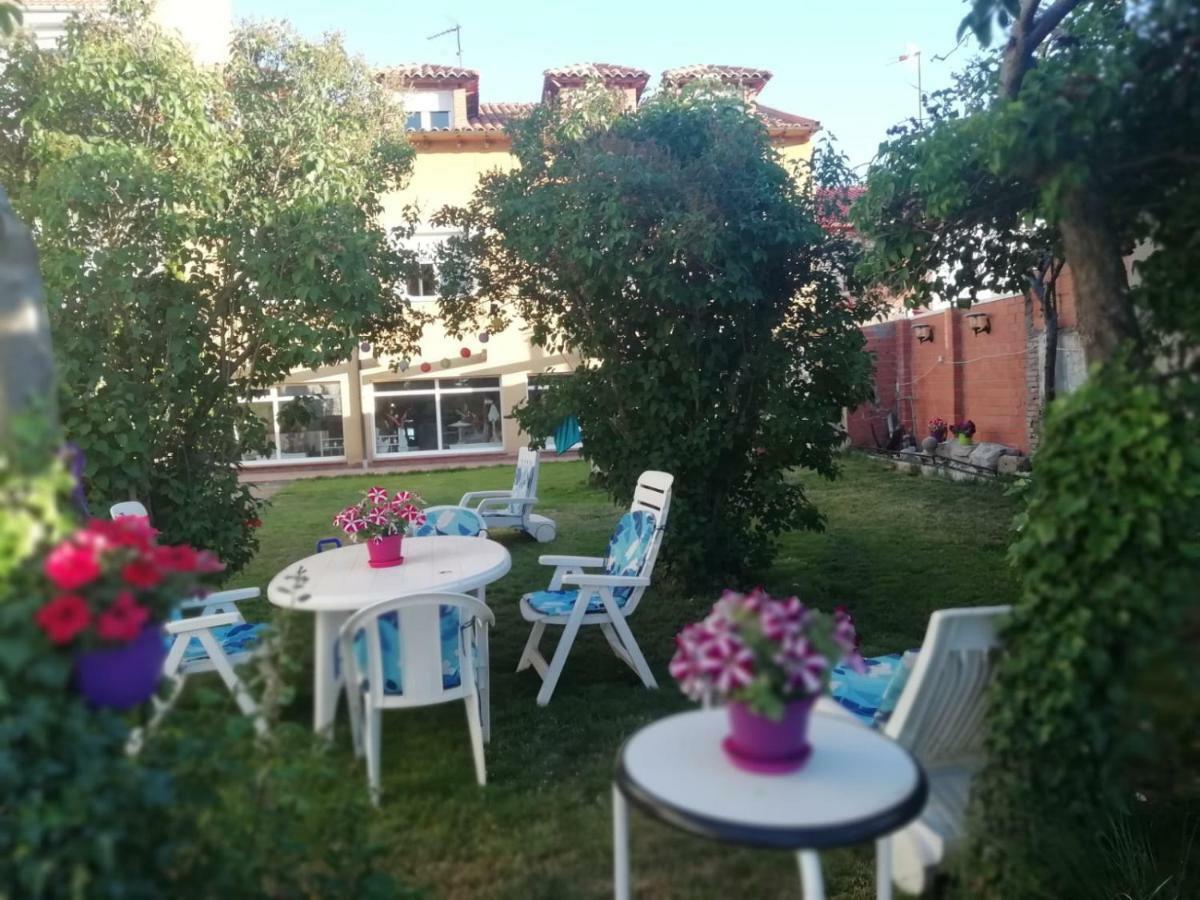 Villa Boleta, tu casa con jardín en León San Andrés del Rabanedo Exterior foto